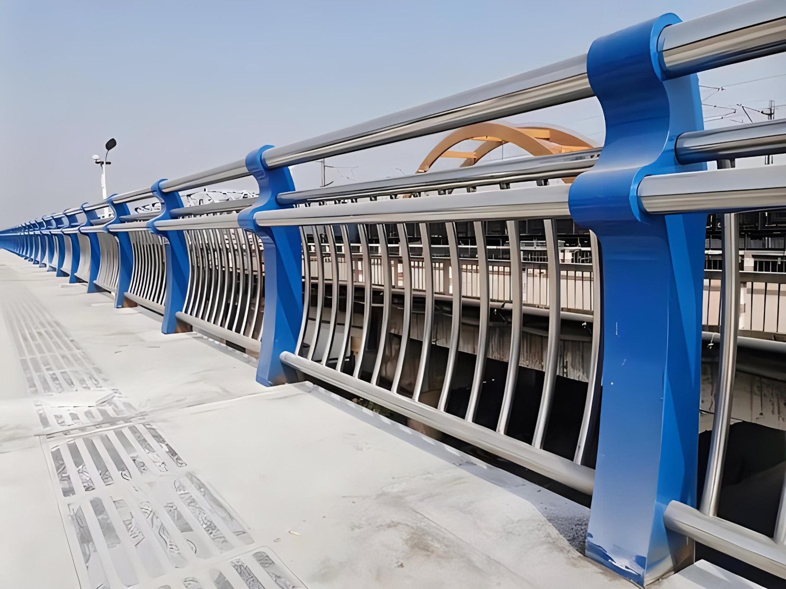渭南不锈钢复合管护栏制造工艺要求及其重要性