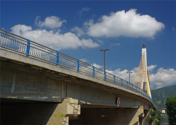 渭南不锈钢桥梁护栏常见问题及其解决方案